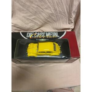 1967 VW BEETLE YELLOW DIE-CAST 1/18 Collection 92078 NEW in BOX